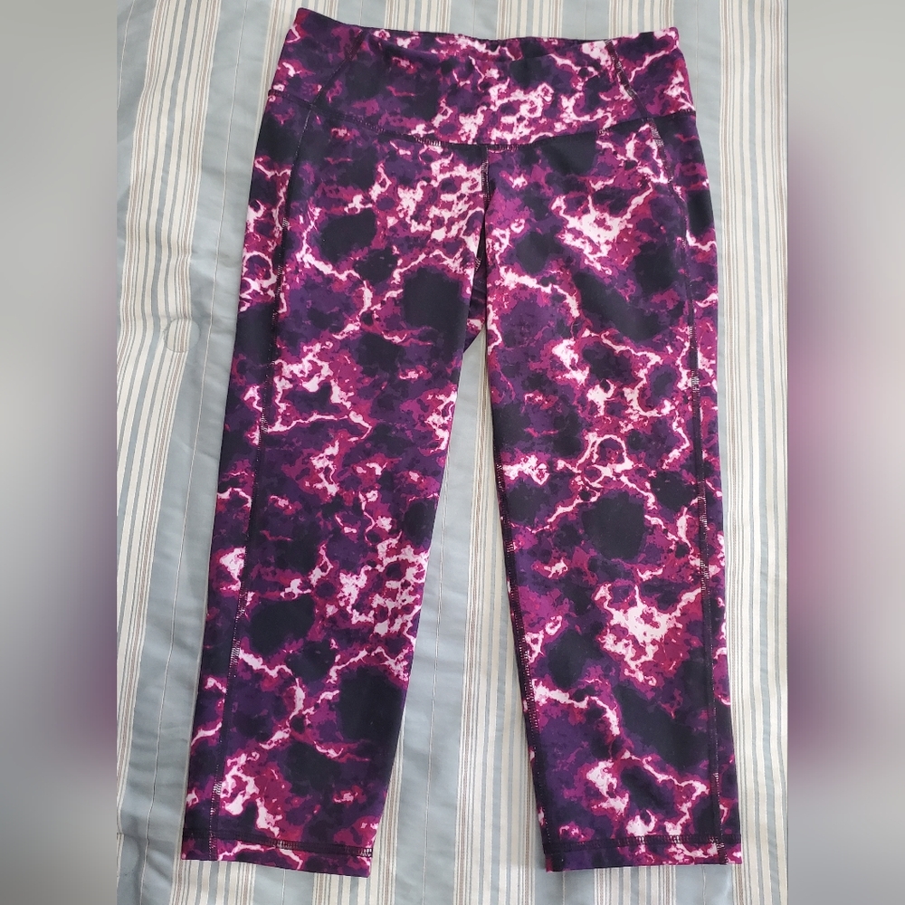 Old Navy Active Capri Length Leggings